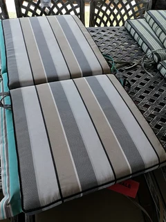 Chair   Sfb S&b Cush Col/bl Ice +piping