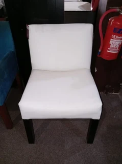 Luxury   Din/c Std B/pu White