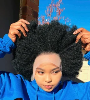 Afro 4c wigs ,Selling hair ,Promoting African hair contact 0643509884 to pu
