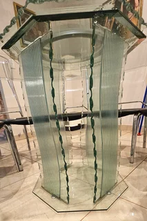 Glass 8 seater hexagon Dining table