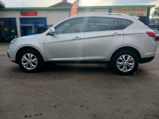 2017 Landwind 5 2.0T 6-Speed SUV