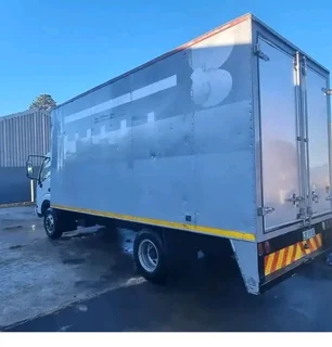 We do furniture removels around cape town