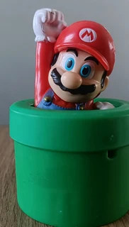 Super mario Bros figurine