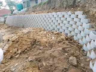 Chris Renovation :: 0685771814