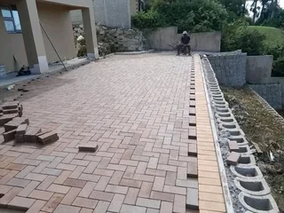 Chris Renovation ::: 0685771814