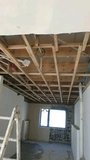 Chris Renovation ::: 0685771814