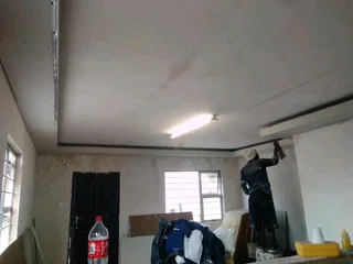 Chris Renovation ::: 0685771814