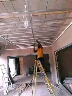 Chris Renovation ::: 0685771814