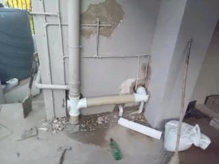 Chris Renovation ::: 0685771814