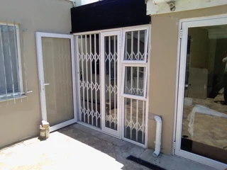 Aluminium Expandable Trellis Gates