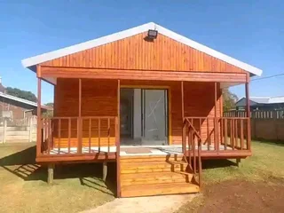 Wendys and loghomes available