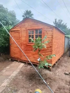 Patricia wendys and loghomes