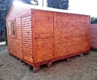 Wendy&#39;s and log cabin