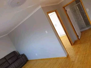 Wendyhouse and log cabin