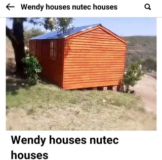 Wendyhouse and log cabin