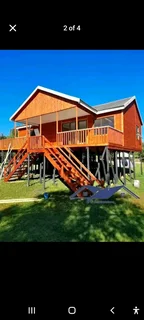 Wendyhouse and log cabin