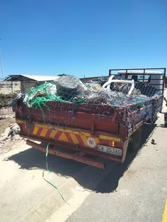 Truck for hire rubble removal furniture removal garden refuse and long distance 0839826457