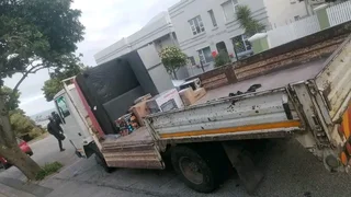 Rubbish removal rubble removal furniture removal garden refuse 0839826457 App or call