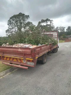We do rubbish removal rubble removal furniture removal garden refuse 0839826457
