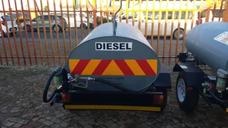 1000 Liter (braked) Diesel Bowser/ Fuel Trailer/ Mini Tanker