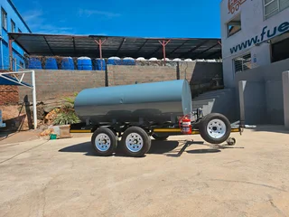 2500 liter Diesel Bowser/ Fuel Trailer/ Mini Tanker