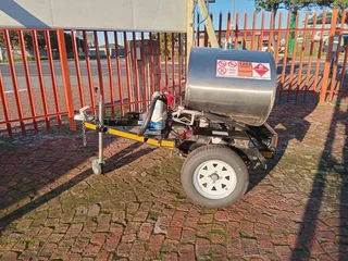 500- Liter stainless steel /fuel trailer/ mini tanker