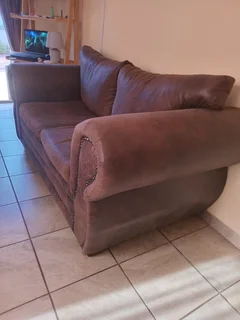 2 seat couch neat