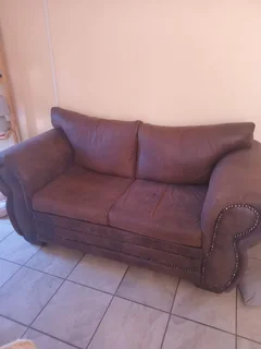 2 seat couch neat