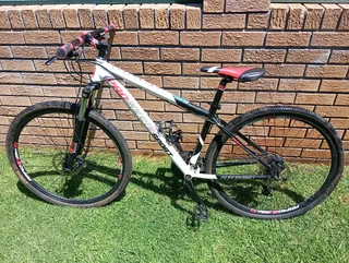 Rapid Pro Series Sport Mountain Bicycle