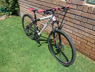 Rapid Pro Series Sport Mountain Bicycle