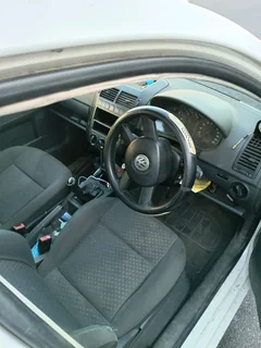 Vw polo 1.6i bah 2005 model