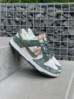 Nike low dunk