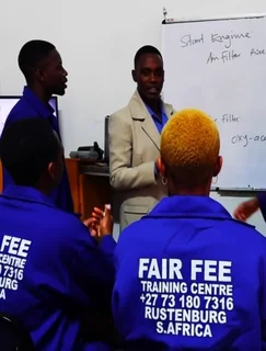 Certifying both begginers and experienced machine operators for mine and construction fields