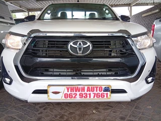 White Toyota Hilux 2.4 GD-6 RB SRX AT with 90000km available now!