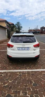 Selling Hyundai ix35 CRD Automatic 2012model