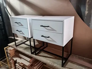 Pedestals, Night stands side tables