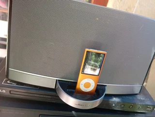 Bose sound docking Station R1500