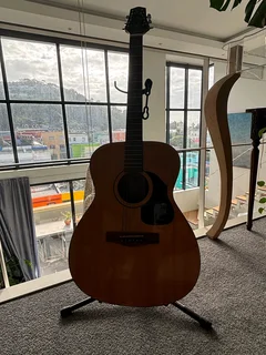 *Voyage Air VAOM-02 Folding Guitar – Almost As New! | R10 000