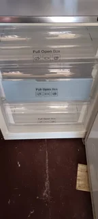 Samsung Sliver fridge R4500