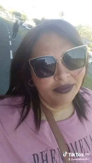 Female seeking admin job