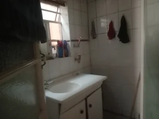  1 Bedroom Cottage to Let – Leicester Road, Kensington JHB Rent: R5,000 per month Water includ