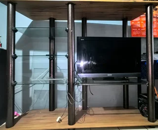 Home - Ad posted by Naudine