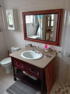 Fully Furnished • Spacious 1-Bedroom Cottage with Study – Glenpark, Pinetown