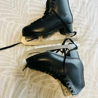 Jackson Ultima Mark I 10 1/2 skating shoes (Black Friday Sale)