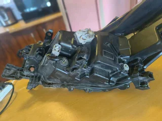 Headlight Rh For Gd6 Legend