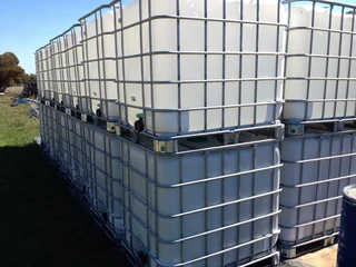 IBC Water Tanks. 1000 Litre Flowbins For Sale. Water Storage tanks