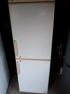 White Huge Fridge/freey