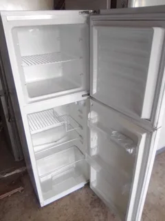 KIC WHITE TOP FREEZER BOTTOM FRIDGE