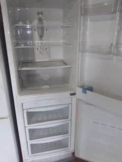 LG FROST FREE FRIDGE/FREEZER