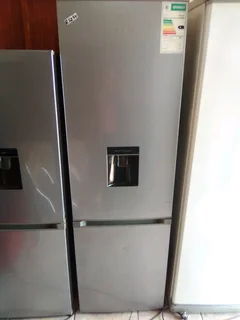 Huge Hisense Water Dispenser Metallic Fridge Like New